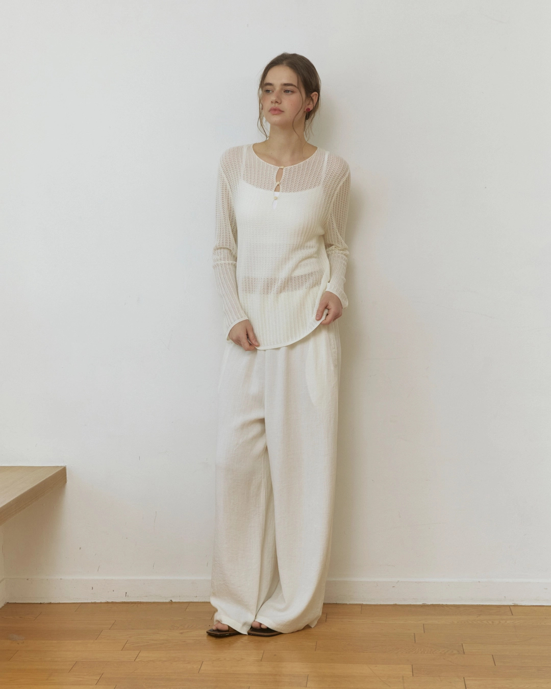 어다울 Three button net see through knit - ivory 상품 이미지 3