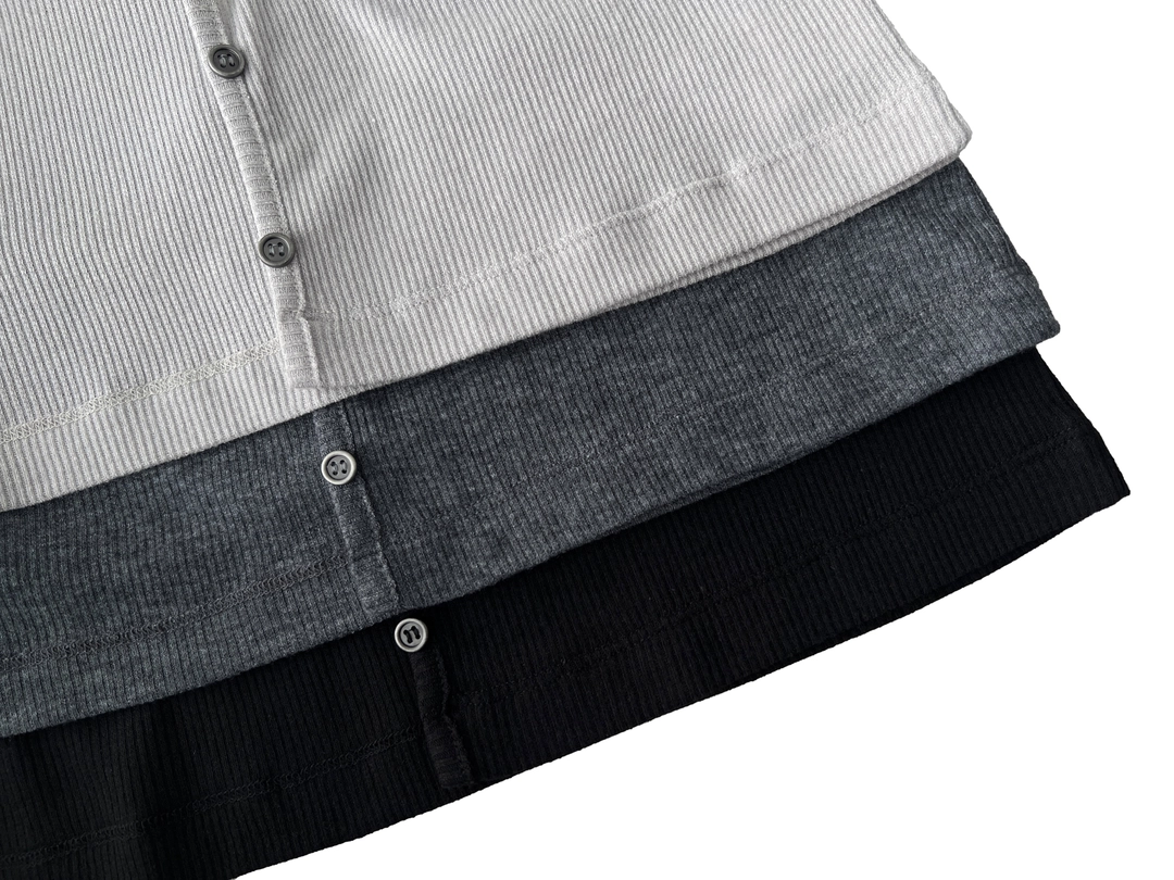 이네기 [2nd Reorder] Silvery Button Cardigan (charcoal) 상품 이미지 1