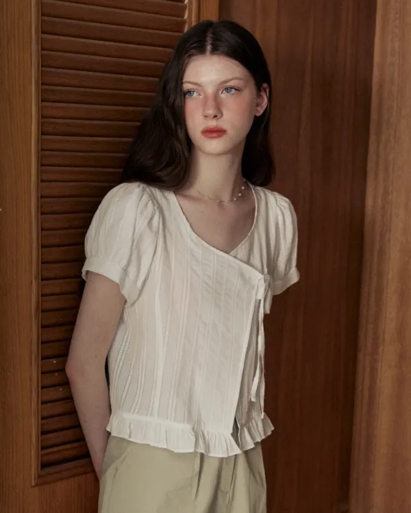 [5/27 예약발송] Jacquard lap frill blouse - white