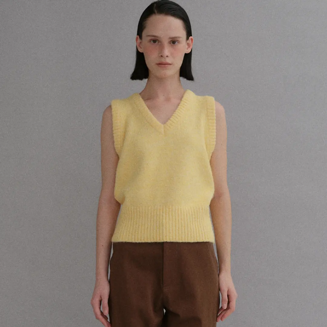 베이오드 Wool V-neck knit vest_yellow 상품 이미지 2