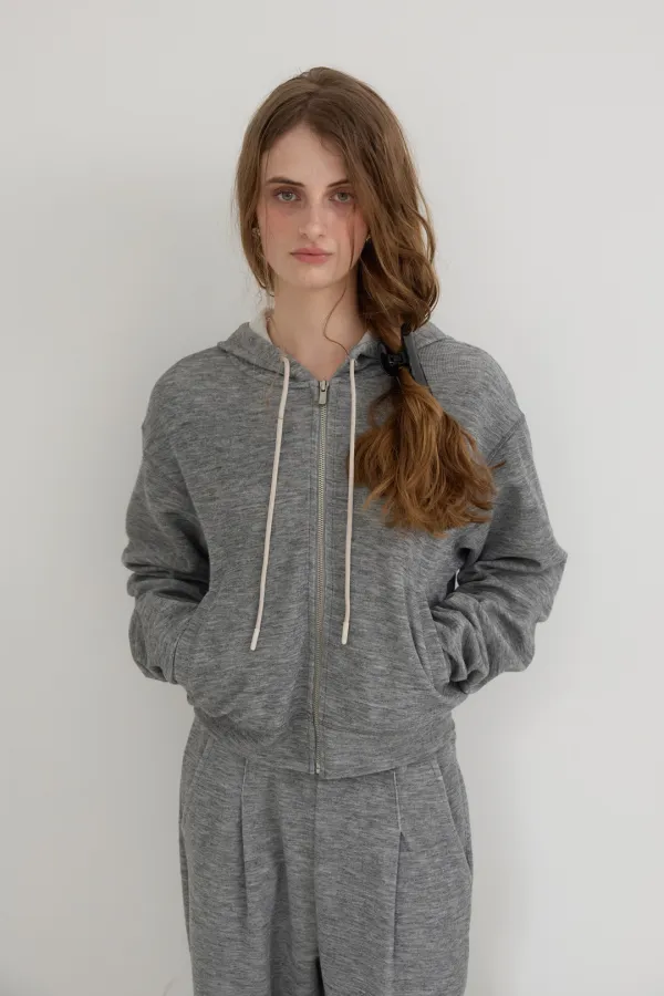 Essential Zip-up