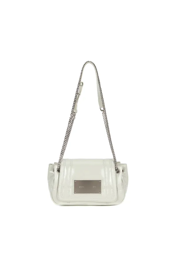 GLOSSY QUILTING SMALL CHAIN BAG IN LIGHT GREY