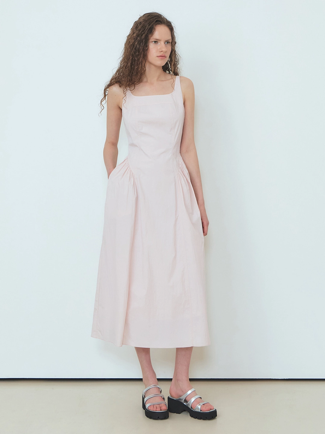 에트몽 Volume Shirring Sleeveless Dress, Pink 상품 이미지 1