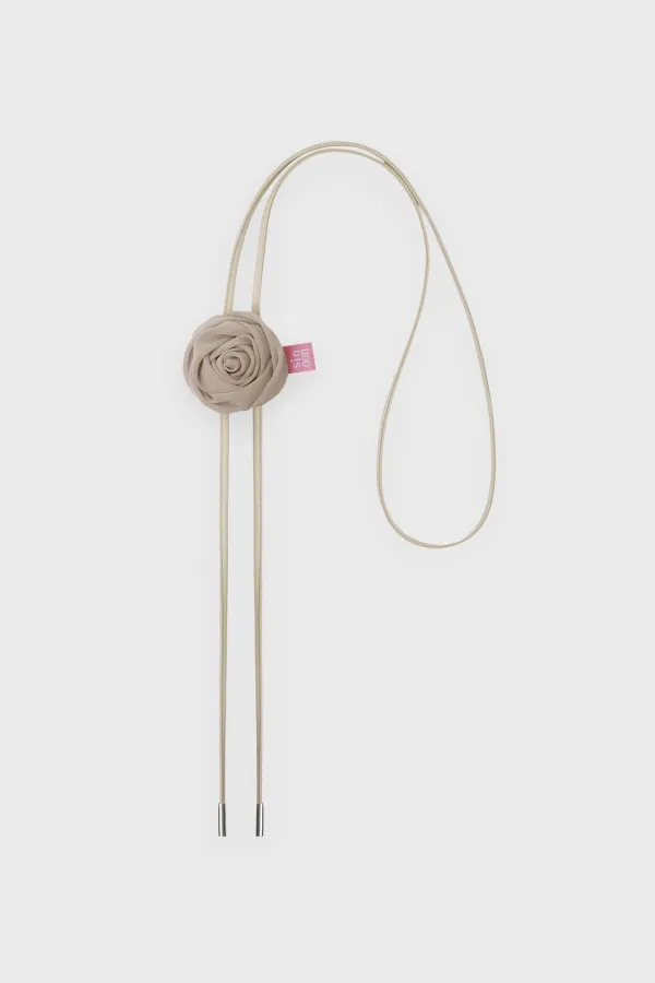 Leather Rose Tie (Ivory)