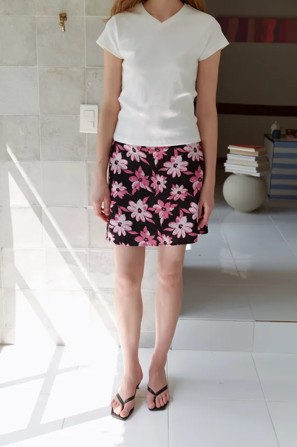 Como Floral Skirt  in Black