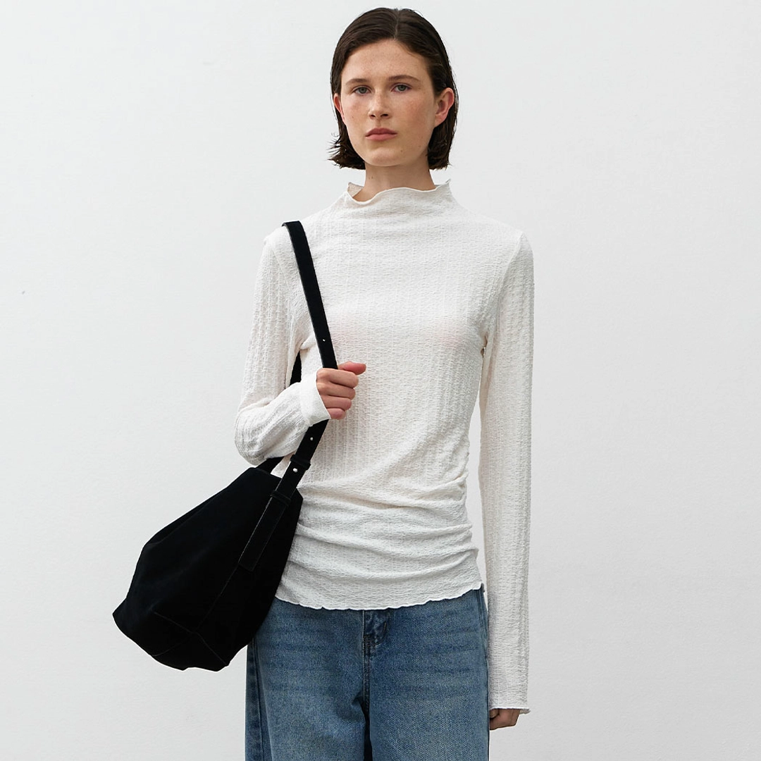 아뜰리에 나인 (T-7097)ISLA UNBAL LACE SHIRRING TEE 상품 이미지 2