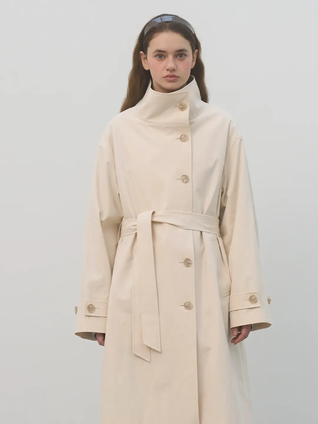 쏘이르 HIGH NECK TRENCH COAT - CREAM 상품 이미지 1