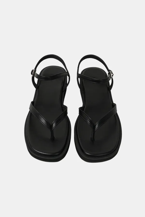 [Exclusive] Low Sandals in Black