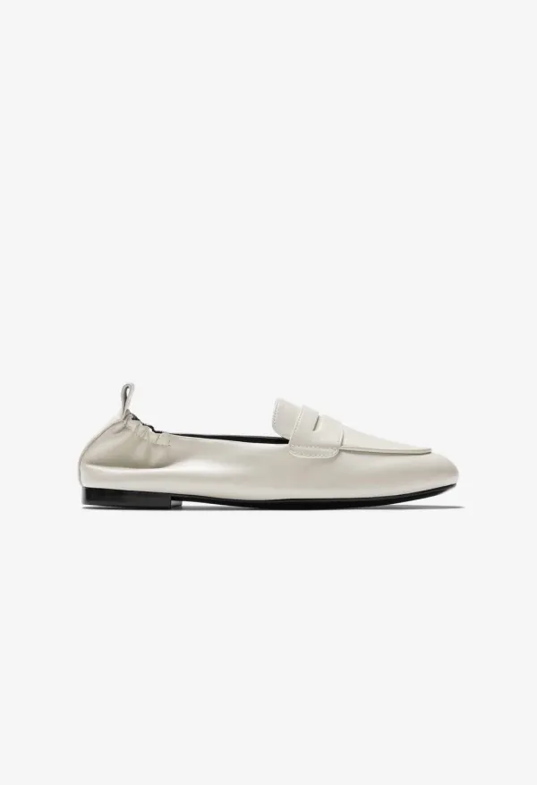 ROME 13 FLAT LOAFER