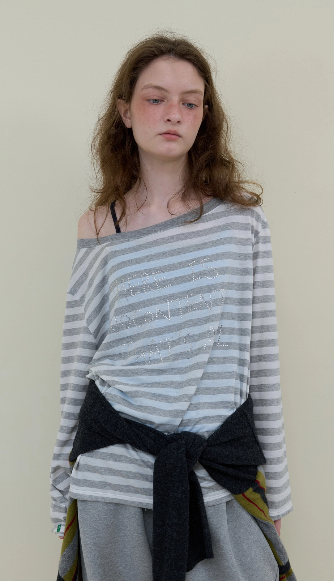 노컨텐츠 230. Off Shoulder Stripe T _ Melange Grey 상품 이미지 2