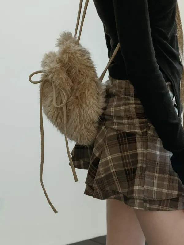 MOIFAIRE FUR BACKPACK / BEGIE