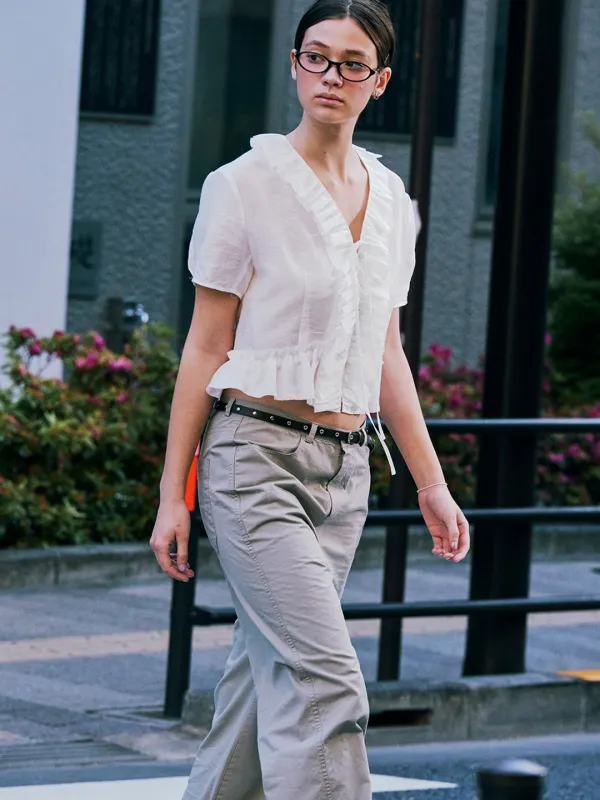 Raw Edged Ruffle Short Blouse_Off White