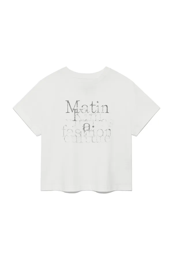 DUSTY TYPO GRAPHIC CROP TOP IN WHITE