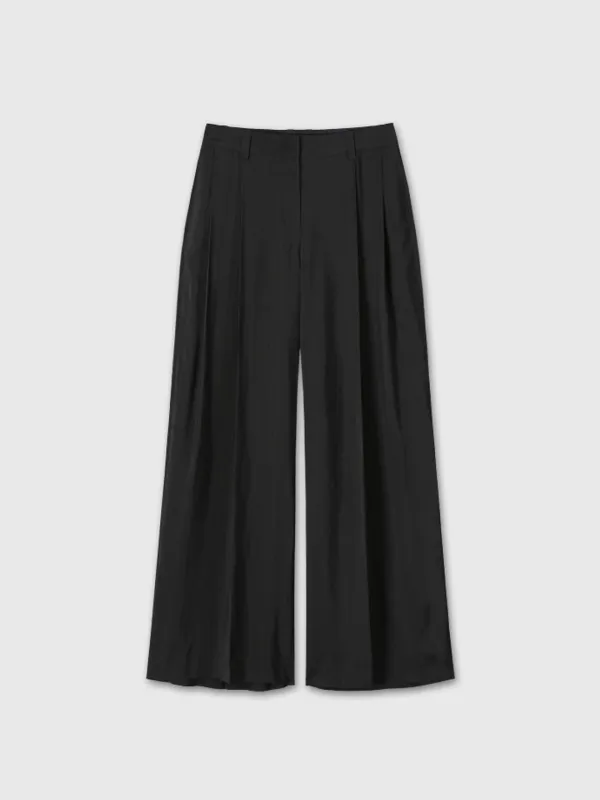 (W) AIRY WIDE LEG PLEATED TROUSERS_ BLACK