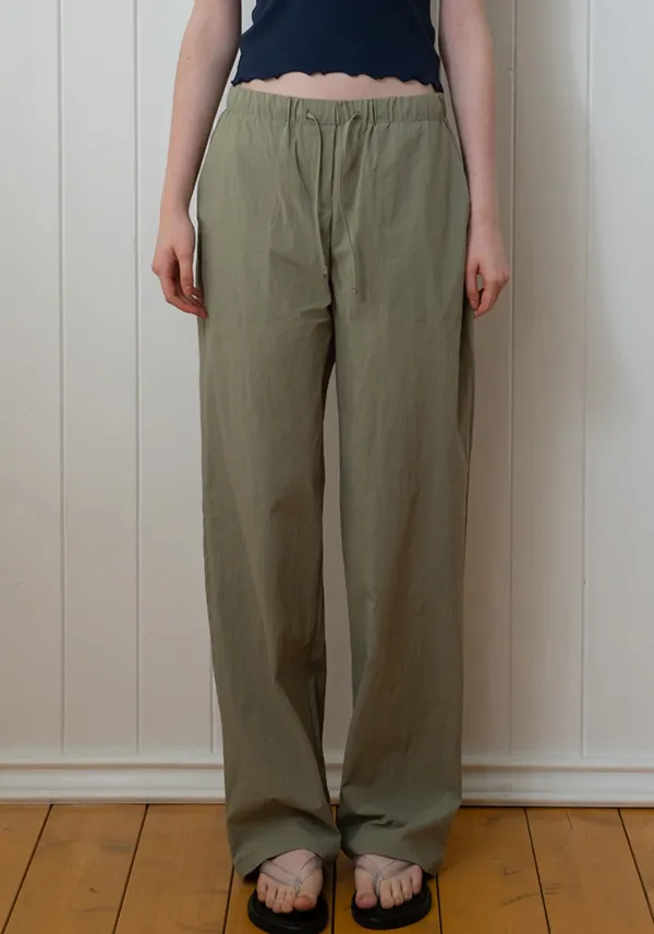 [2차 리오더] Nylon string Pants (Khaki)