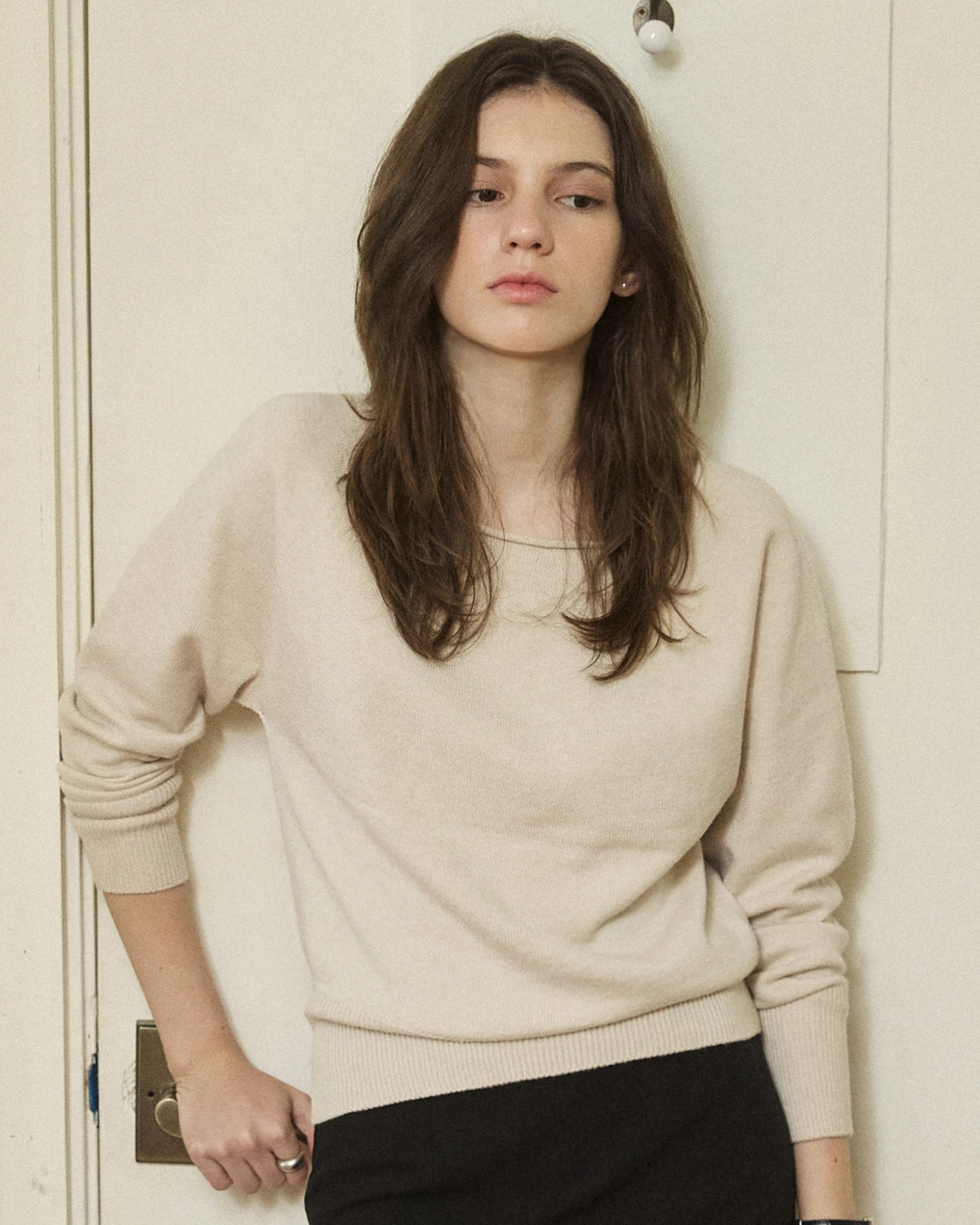 어다울 Holgarment soft boat neck knit - oatmeal 상품 이미지 3