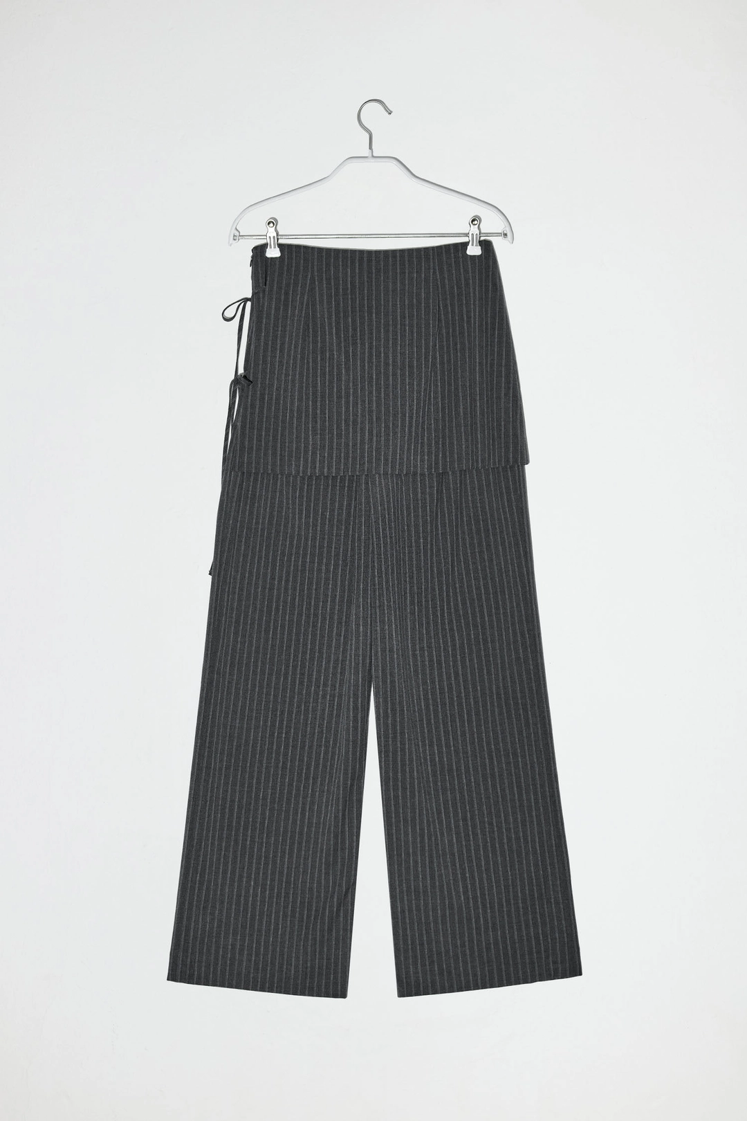 엔오르 STRIPE LAYERED SKIRT PANTS - DARK GREY 상품 이미지 1