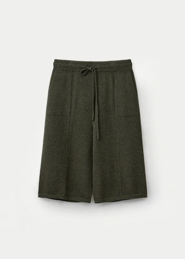 Super fine merino wholegarment bermuda pants_Chive