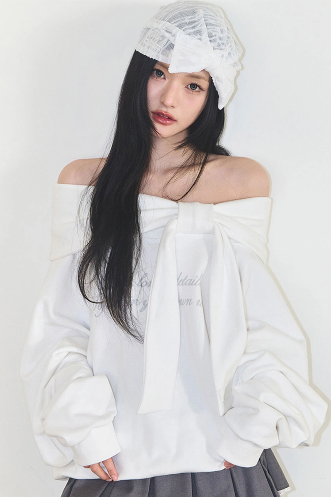 일리고 퓨어 보우 오프숄더 맨투맨 화이트 상품 이미지 1