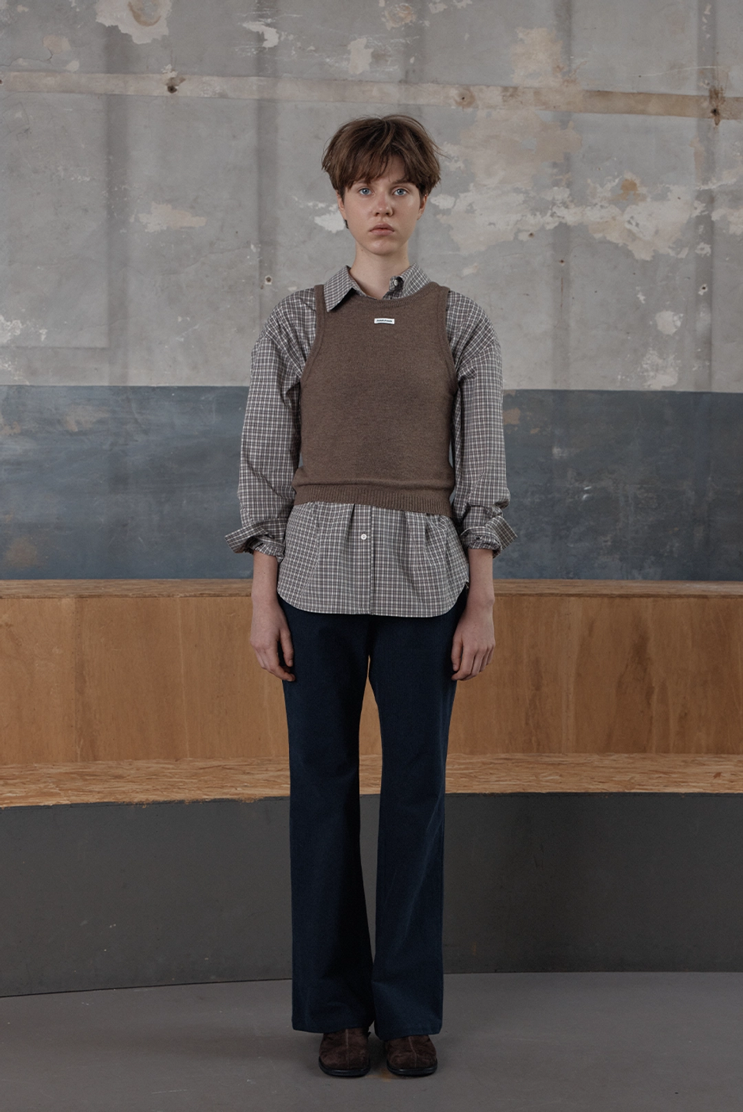 브렌다 브렌든 fine wool round sleeveless - brown 상품 이미지 2