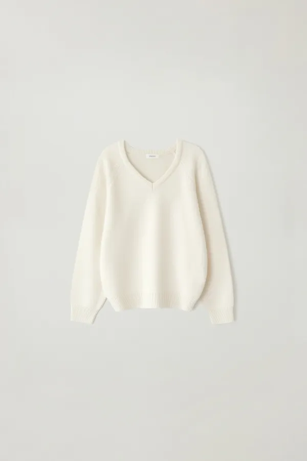 Cashmere blended v-neck knit (Ivory)