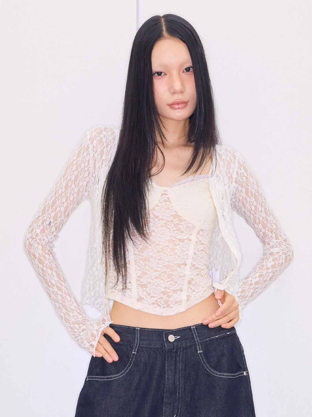 미스테리어스호텔 [09.21 PM12:00 OPEN] LACE CROP CARDIGAN - IVORY 상품 이미지 1