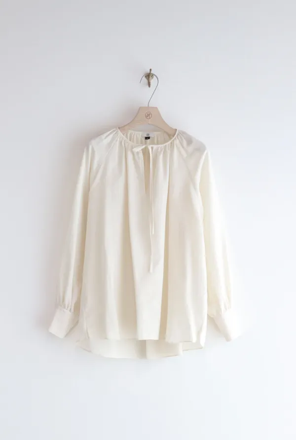 [2ND] TREMITI BLOUSE (VANILLA)