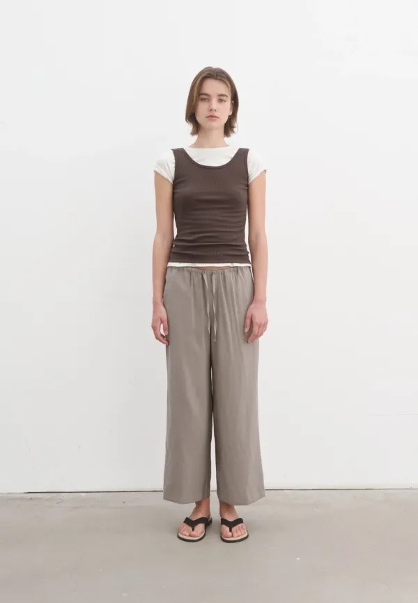 Ankle string pants (taupe)