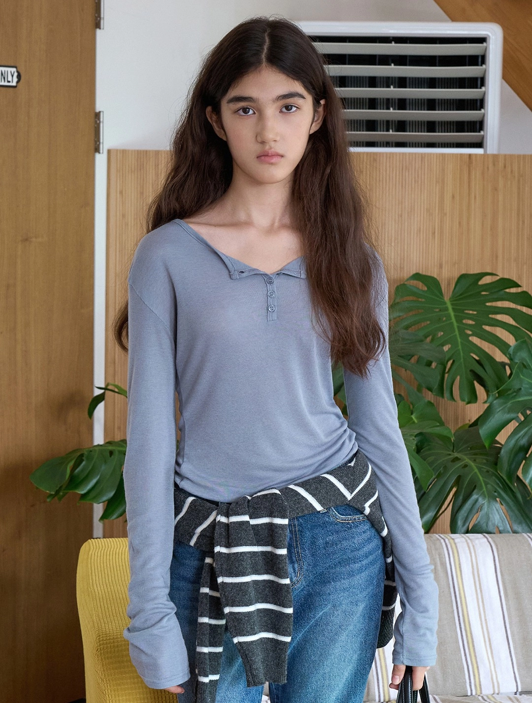 로에일 Placket Wool button slim T-shirt_Sky Blue 상품 이미지 1