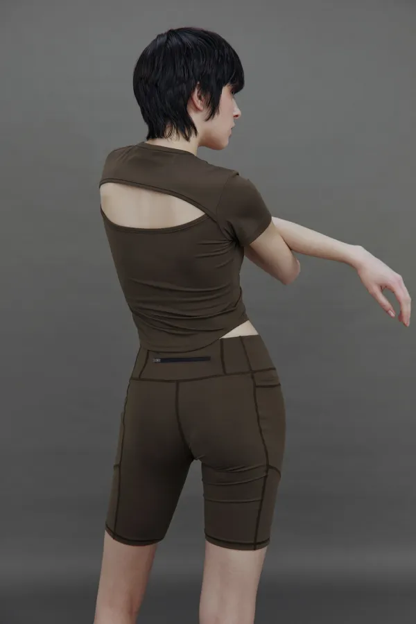 TMB Active Open-Back Top [ Brown ]