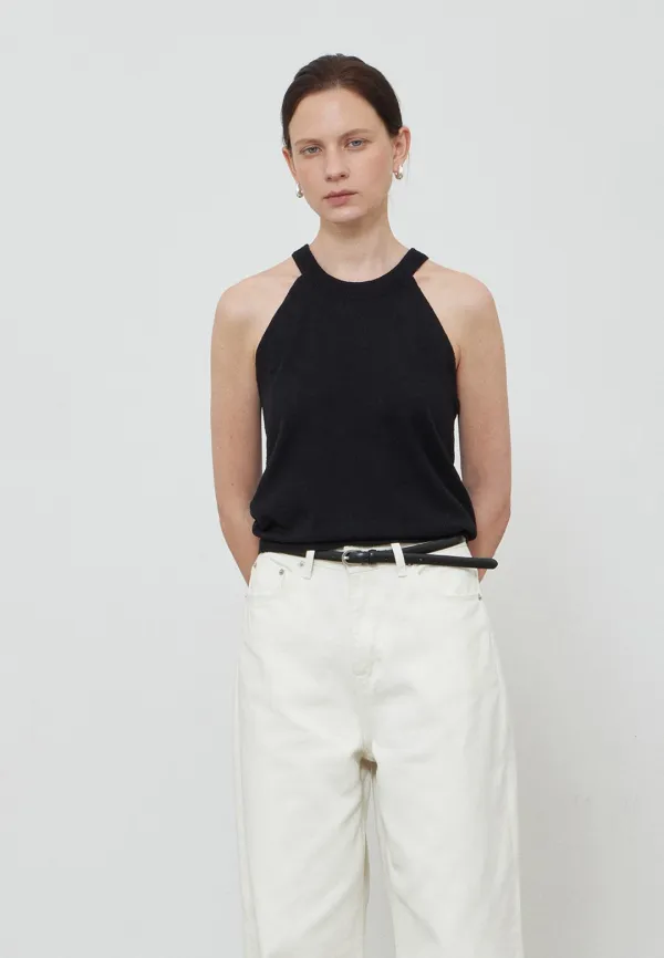 HALTER NECK SLEEVELESS TOP - BLACK
