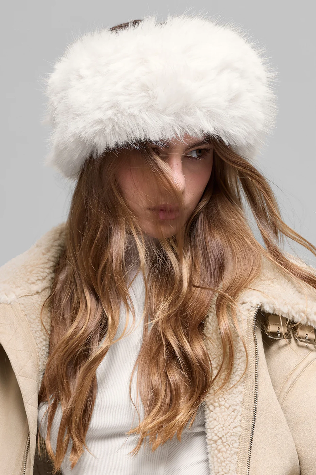 알로요가 Opulent Faux Fur Wintersun Headband - Ivory 상품 이미지 2