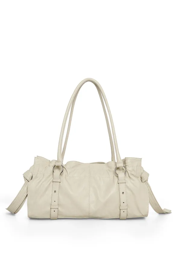 SHIRRING TIE BUCKLE SHOULDER BAG IN BEIGE
