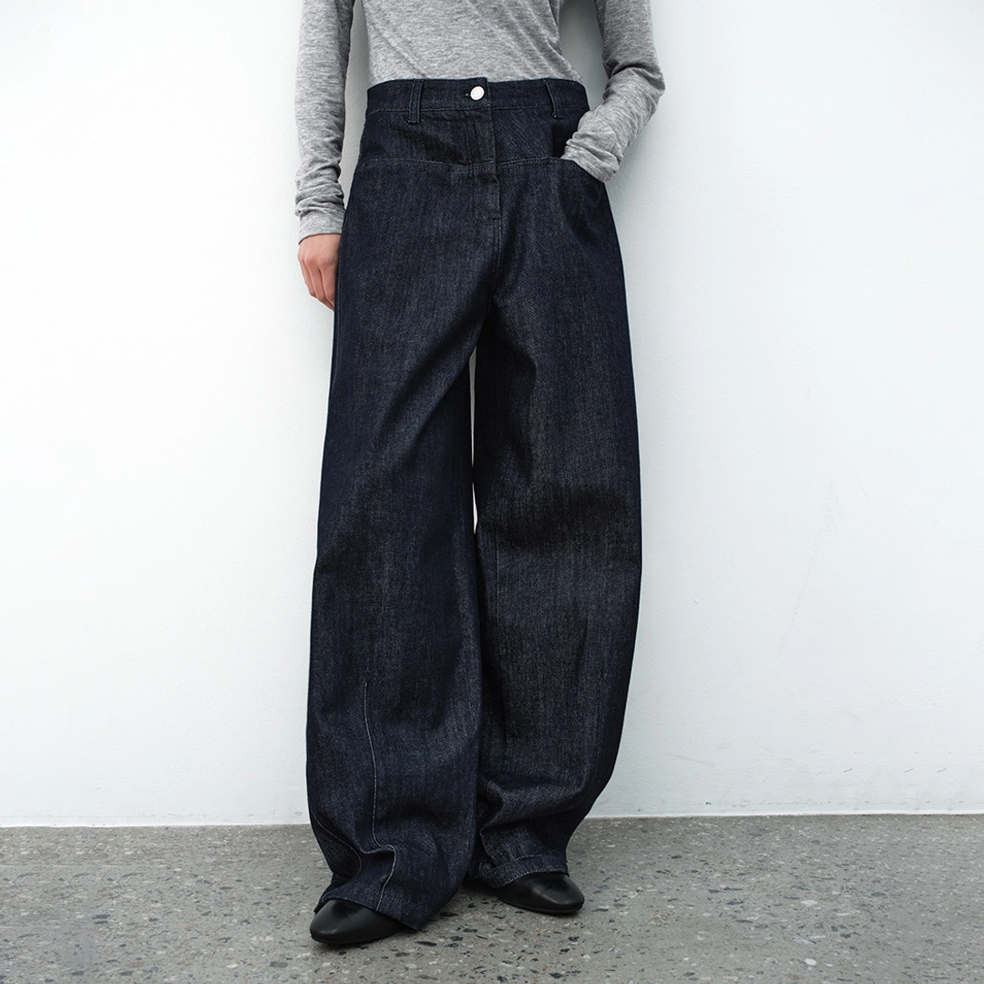 아뜰리에 나인 (PT-5693)LOOSE FIT CURVED DENIM PANTS 상품 이미지 2