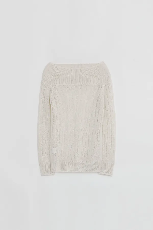 OFF SHOULDER DAMAGE KNIT
