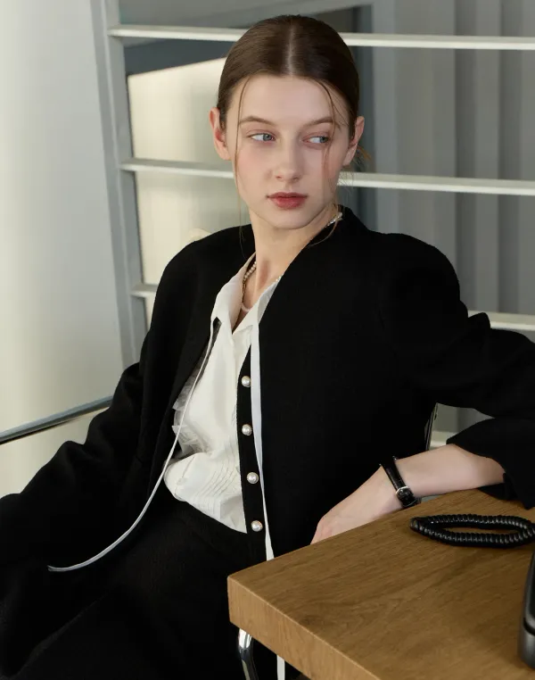 V-neck Tweed Jacket - Black