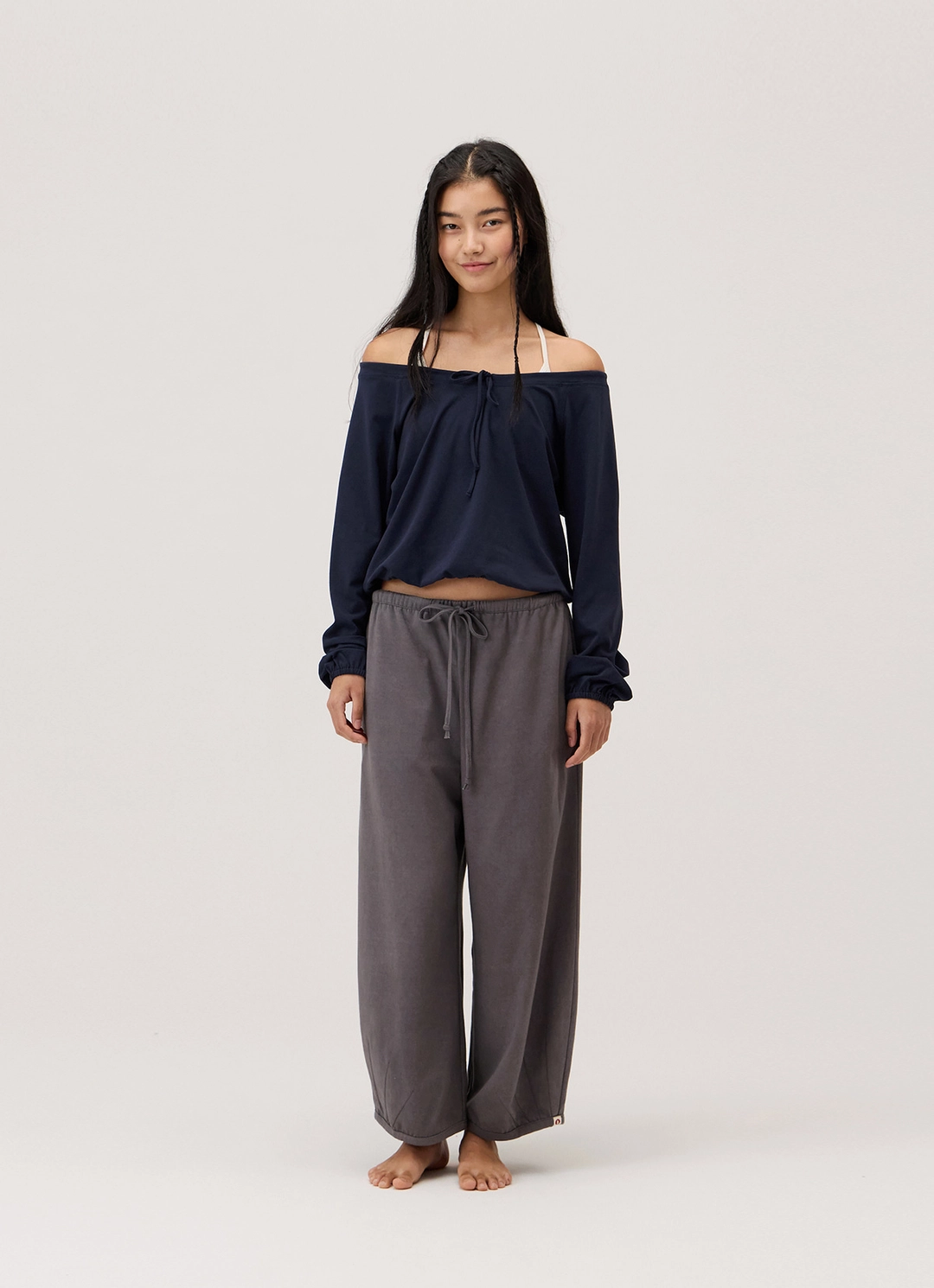 부디무드라 String long sleeve_Carbon 상품 이미지 1