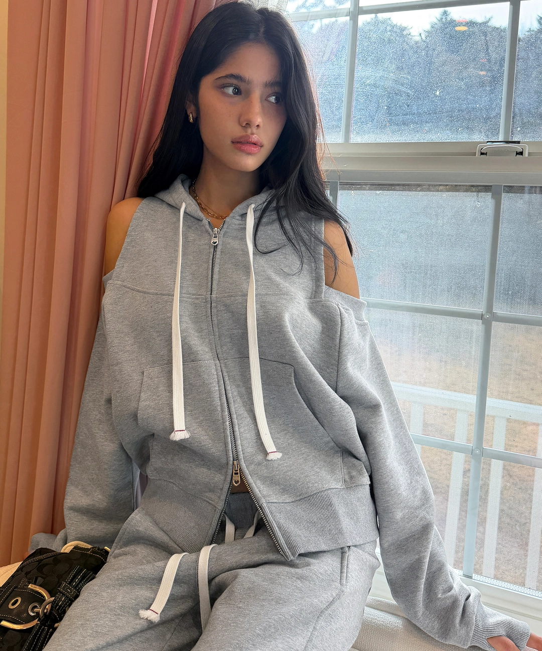비터셀즈 Split Cut Out Hood Zip Up-Grey 상품 이미지 2
