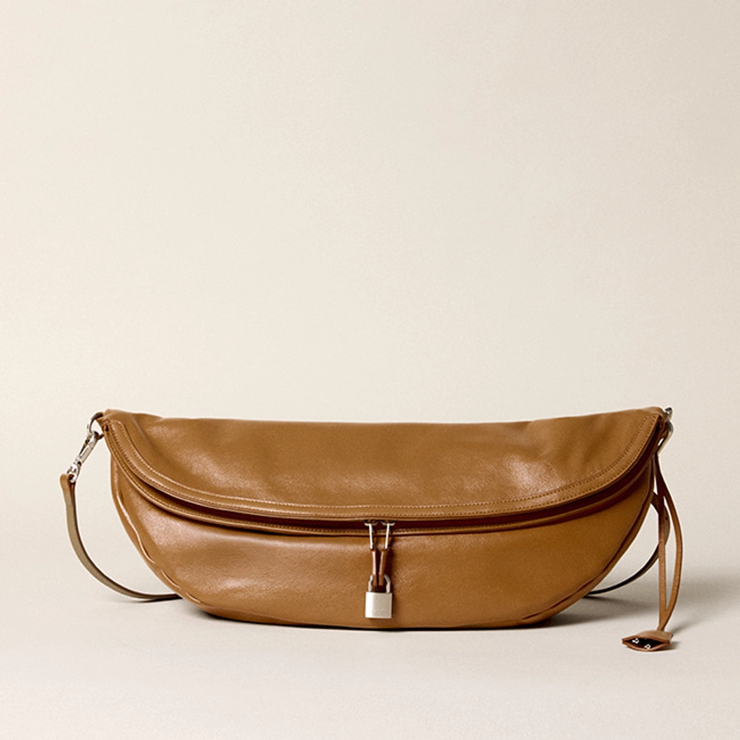 애테 HALF MOON BAG_CARAMEL 상품 이미지 1