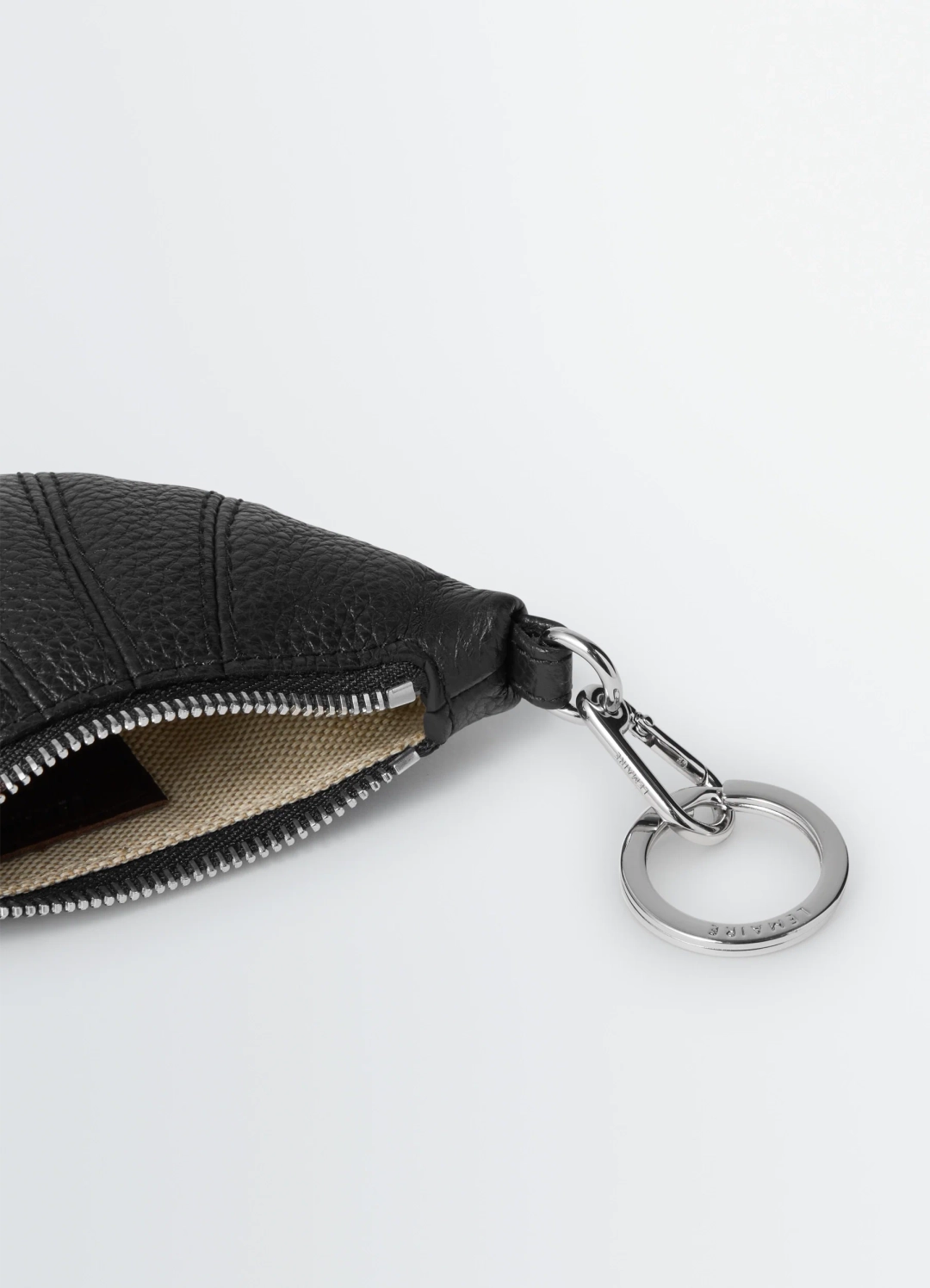르메르 MINI CROISSANT KEYRING IN LEATHER 상품 이미지 3