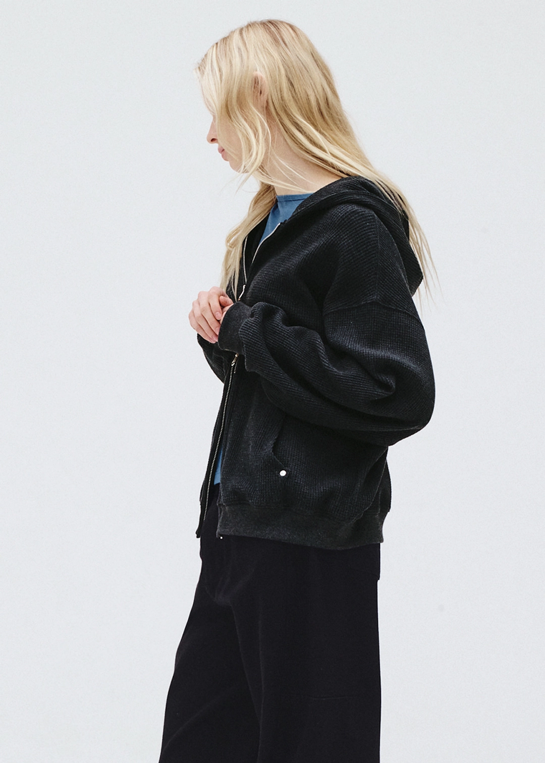 블루브릭 Waffle hood zip-up (charcoal) 상품 이미지 2