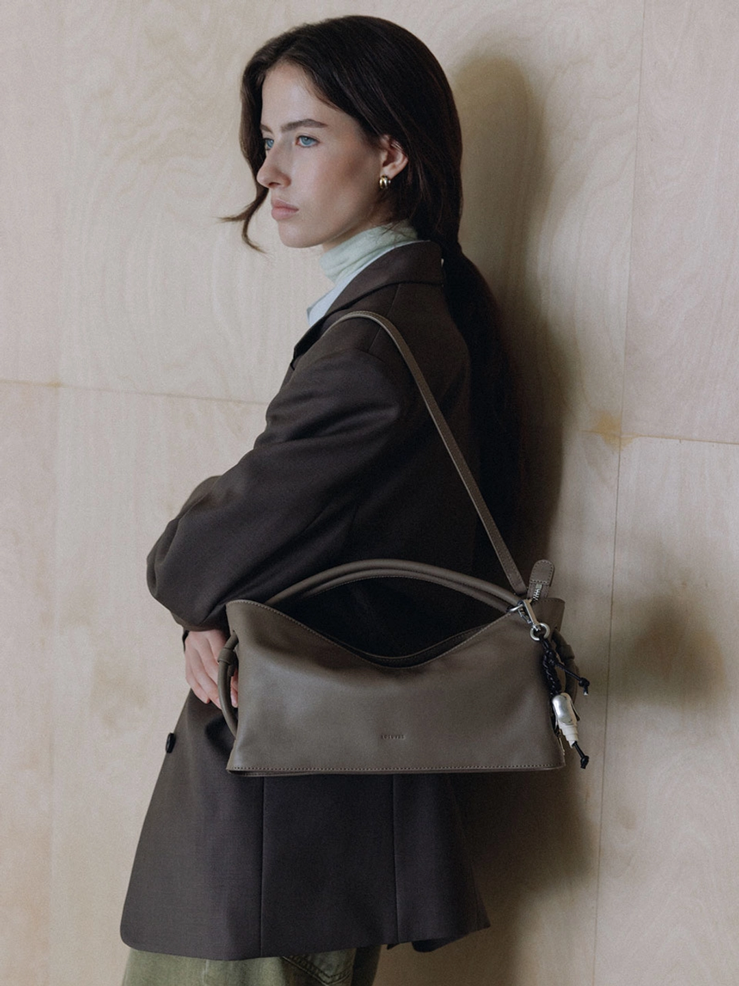 루에브르 Balancoire Tote Medium FA6AA382-NB 상품 이미지 1