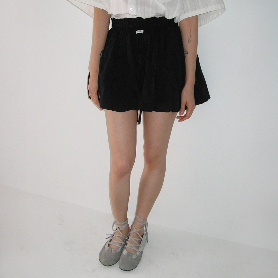 론론 AIRY DOT MINI SKIRT BLACK 상품 이미지 2