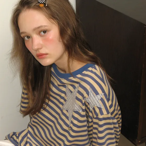 STRIPE STAR APPLIQUE T SHIRT BEIGE BLUE