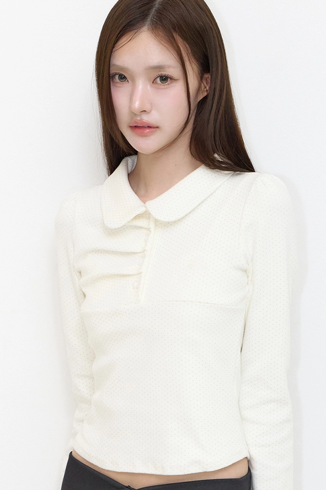 일리고 도트 핀턱 카라 롱슬리브 아이보리 상품 이미지 1