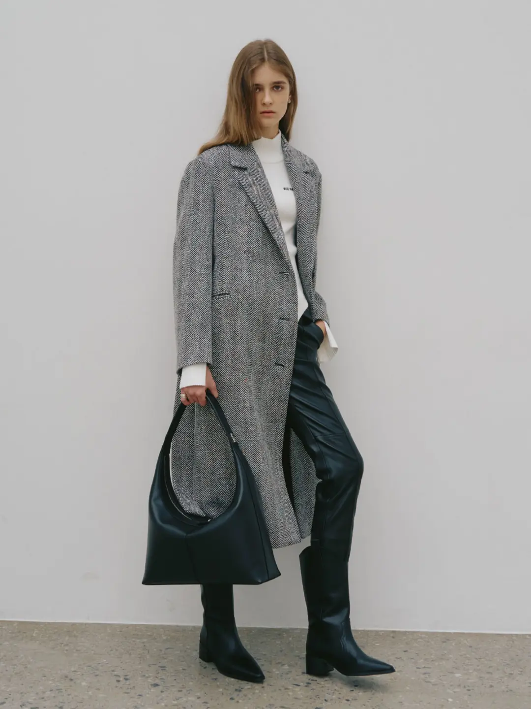 뮤제 BIRKIN Semi Double Oversized Tailored Collar Wool Herringbone Coat_Black 상품 이미지 2