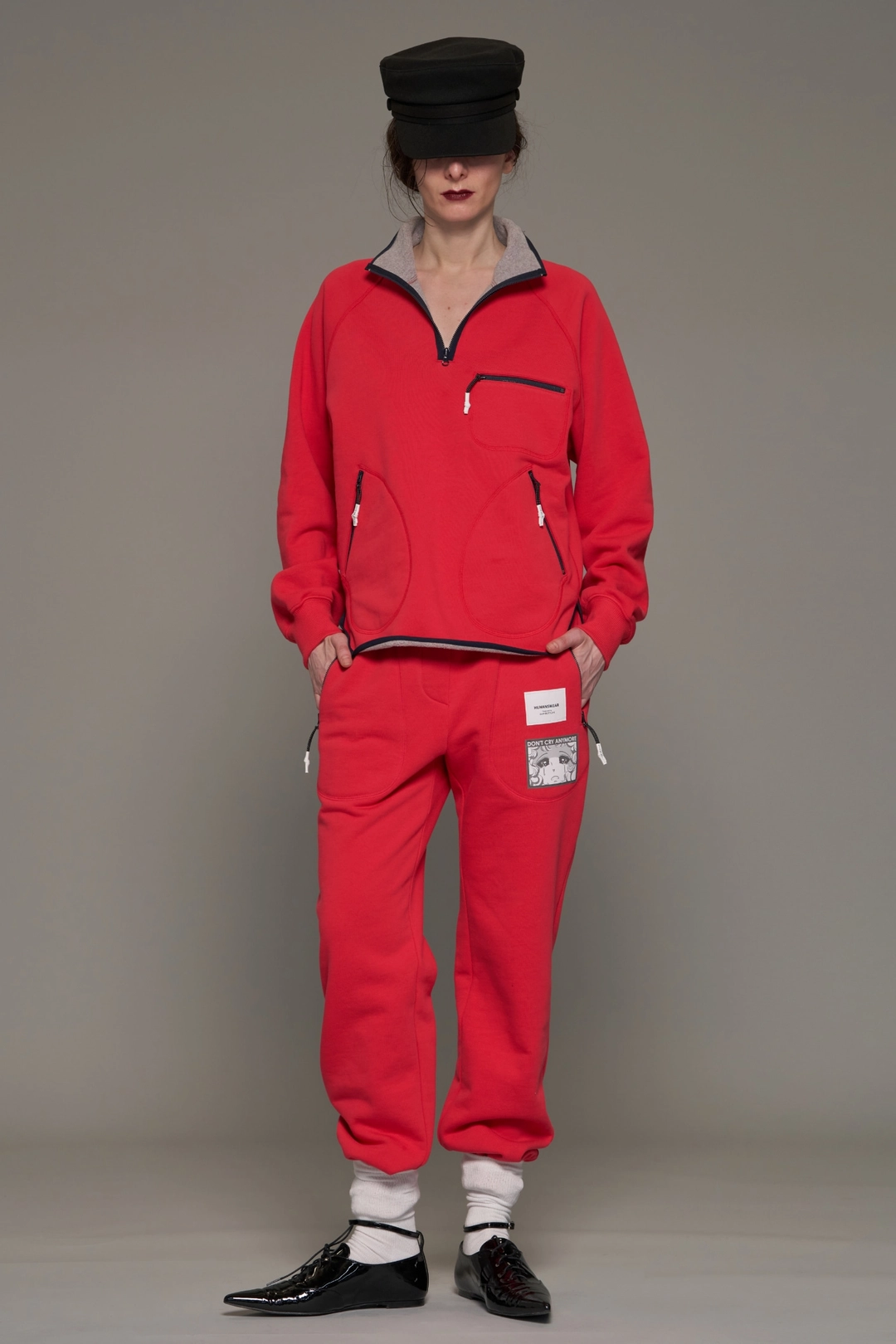푸쉬버튼 FW26 RED REVERSIBLE HALF-ZIP SWEATSHIRT 상품 이미지 1