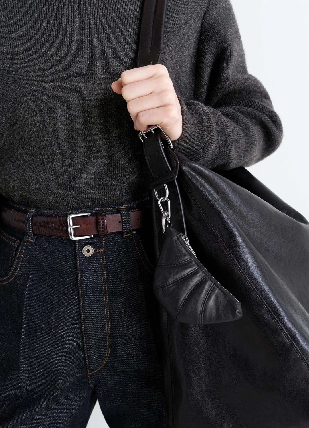 르메르 MINI CROISSANT KEYRING IN LEATHER 상품 이미지 2