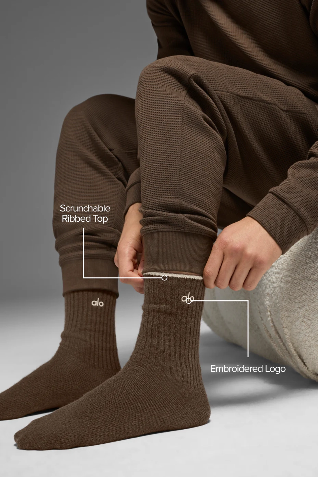 알로요가 Unisex Wool Cashmere Light Frosted Sock - Espresso Heather/Ivory 상품 이미지 2