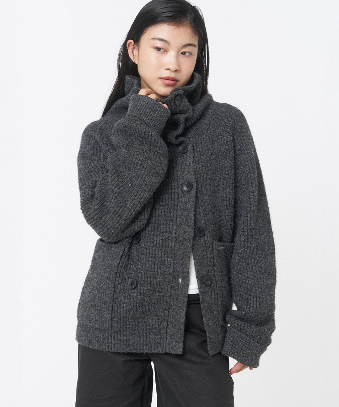 미세키서울 Double button bold knit CHARCOAL 상품 이미지 3